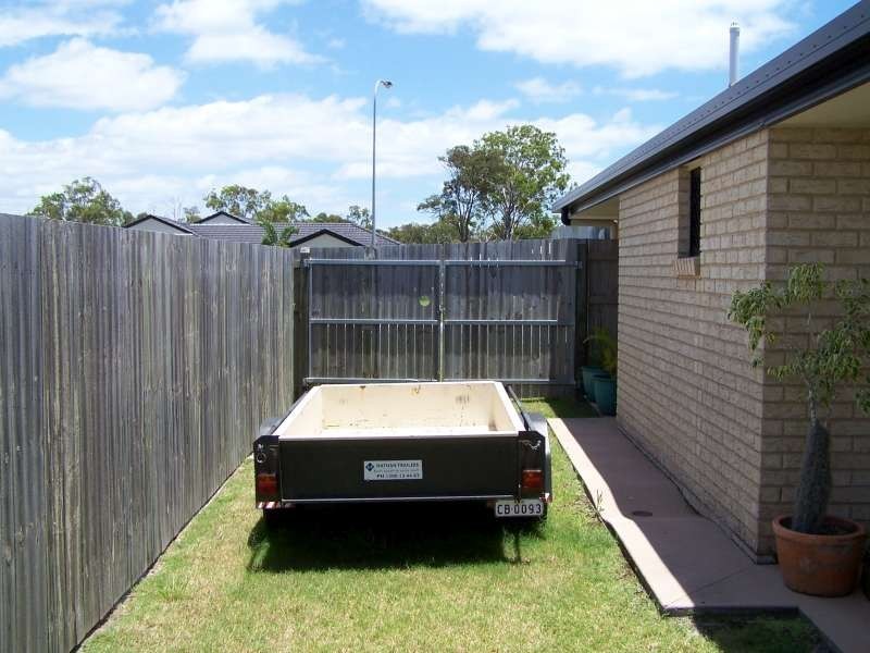 15 Kingston Court, Point Vernon QLD 4655