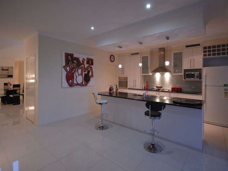 71 Endeavour Way, Mariners Cove, Eli Waters QLD 4655