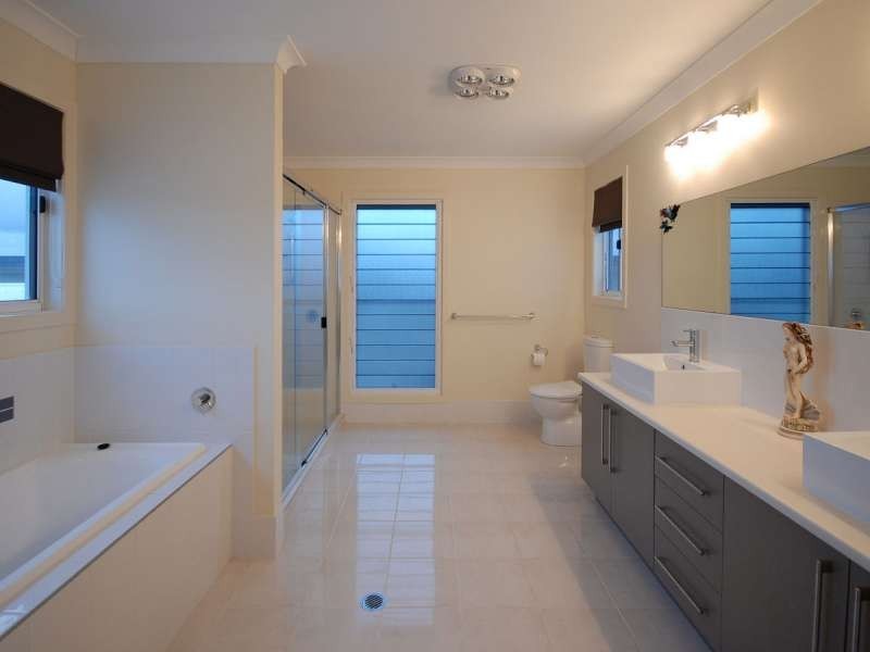 71 Endeavour Way, Mariners Cove, Eli Waters QLD 4655