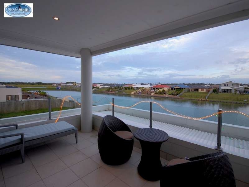 71 Endeavour Way, Mariners Cove, Eli Waters QLD 4655