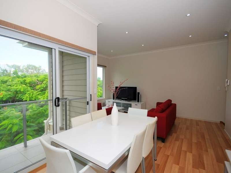 Urangan QLD 4655