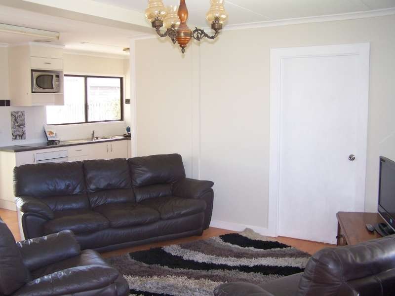 12 Cliveden Street, Point Vernon QLD 4655