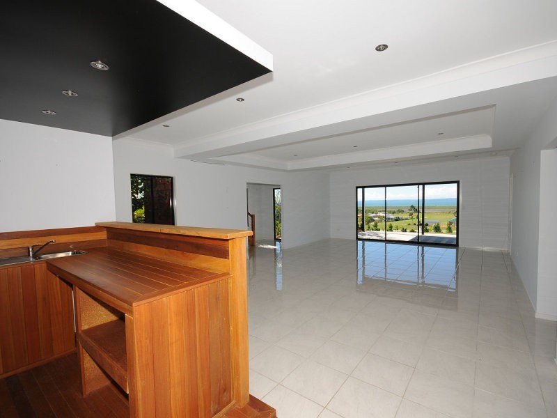 4 Windjammer Circuit, River Heads QLD 4655