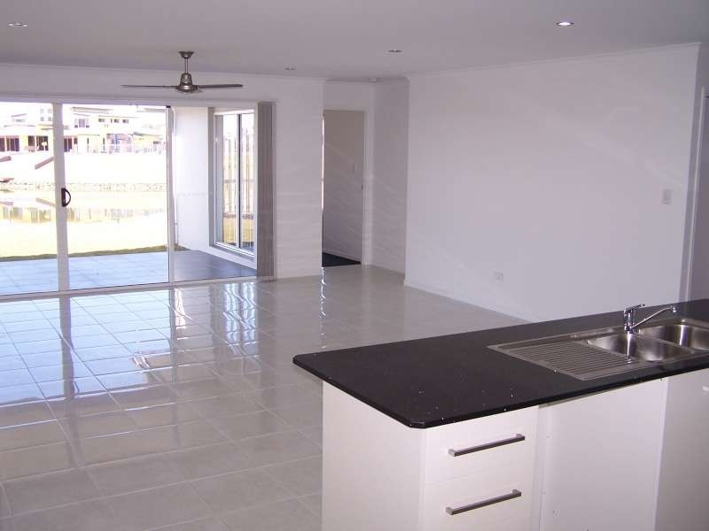 Eli Waters QLD 4655