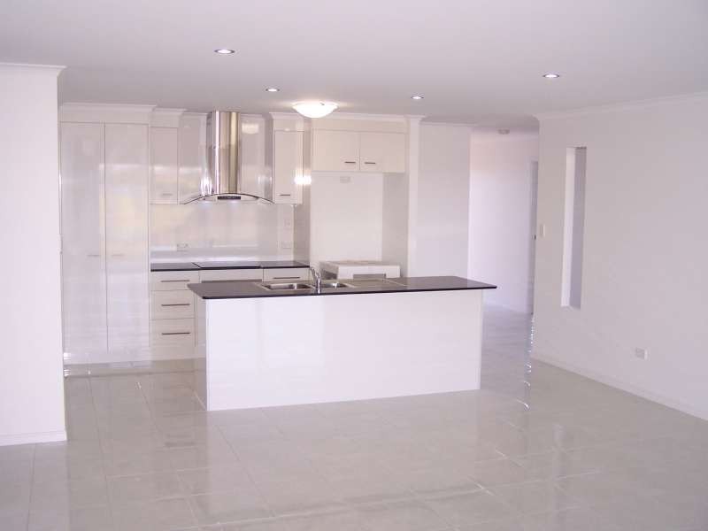 Eli Waters QLD 4655