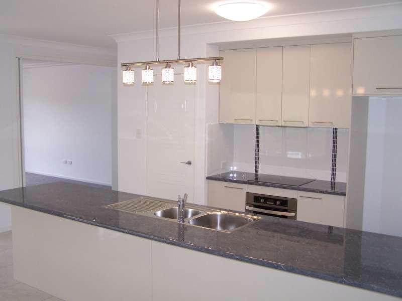 21 Kingsbarn Drive, Wondunna QLD 4655