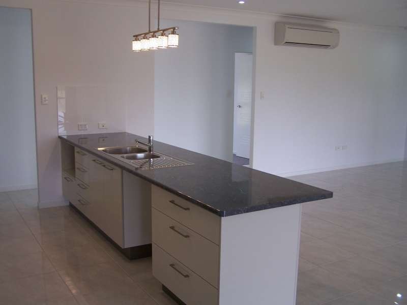 21 Kingsbarn Drive, Wondunna QLD 4655