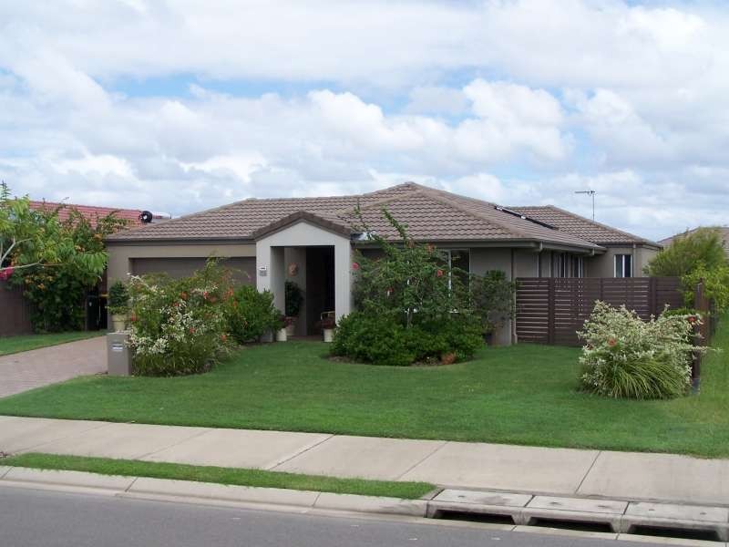 54 Endeavour Way, Eli Waters QLD 4655