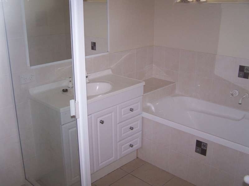 48 Kookaburra Drive, Eli Waters QLD 4655