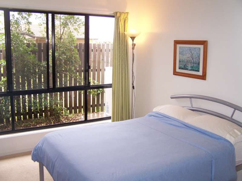 26 Earl St Vincent Circuit, Mariners Cove, Eli Waters QLD 4655