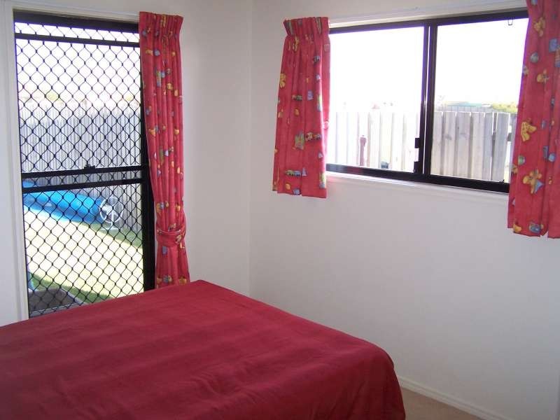 26 Earl St Vincent Circuit, Mariners Cove, Eli Waters QLD 4655