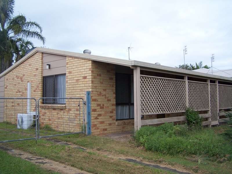 28 Hamer Drive, Urangan QLD 4655