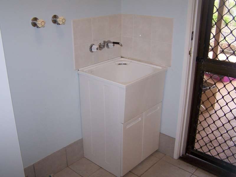 28 Hamer Drive, Urangan QLD 4655