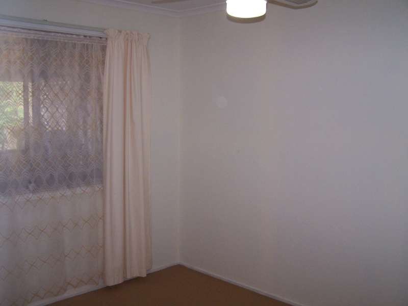 28 Hamer Drive, Urangan QLD 4655