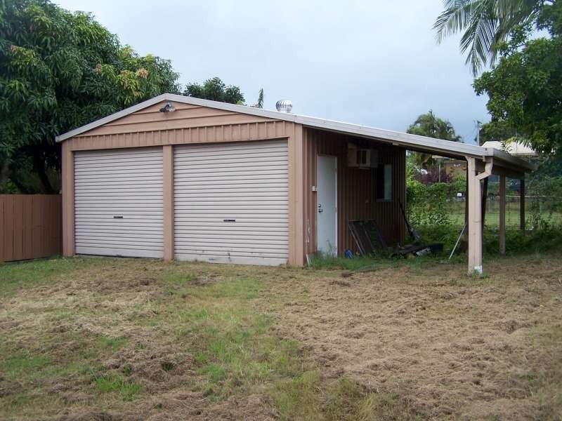28 Hamer Drive, Urangan QLD 4655