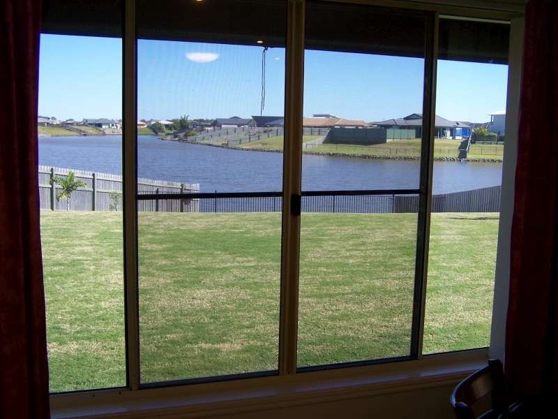 33 Lady Nelson Drive, Mariners Cove,, Eli Waters QLD 4655