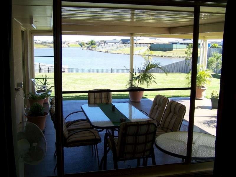 33 Lady Nelson Drive, Mariners Cove,, Eli Waters QLD 4655