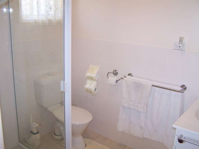 33 Lady Nelson Drive, Mariners Cove,, Eli Waters QLD 4655