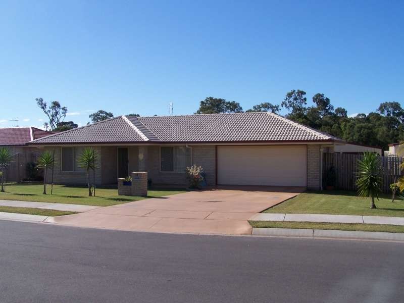 24 Moonstone Drive, Urangan QLD 4655