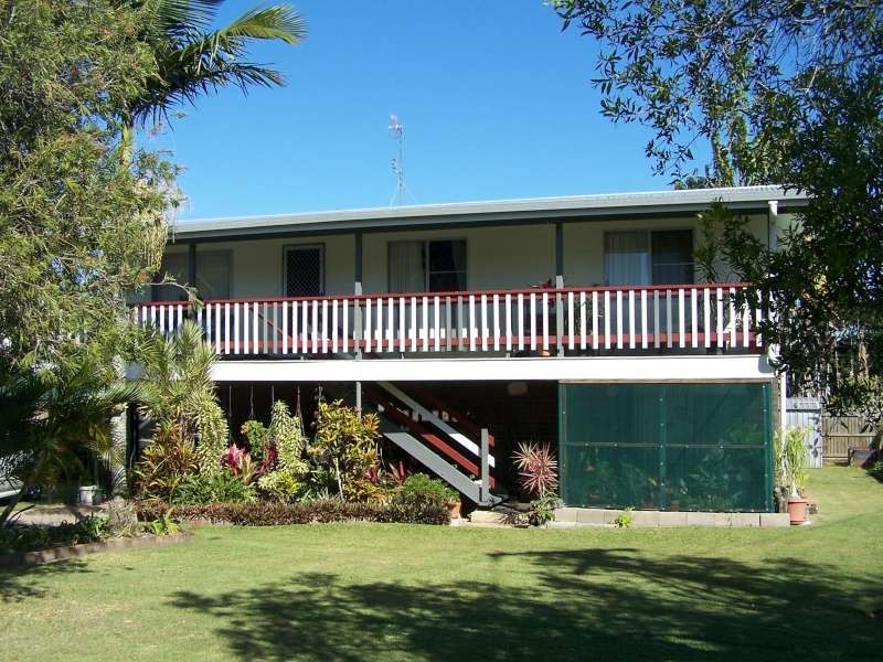 Point Vernon QLD 4655