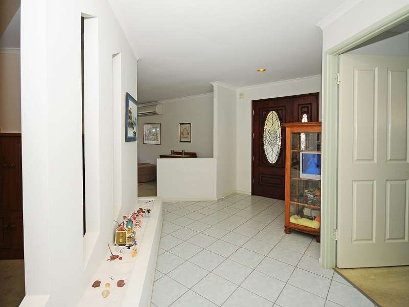 21 Royal Drive, Kawungan QLD 4655