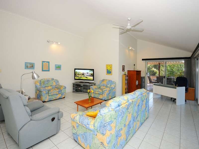 21 Royal Drive, Kawungan QLD 4655