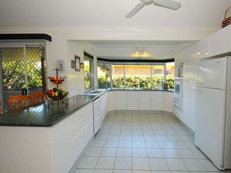 21 Royal Drive, Kawungan QLD 4655