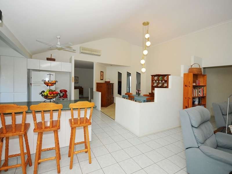 21 Royal Drive, Kawungan QLD 4655