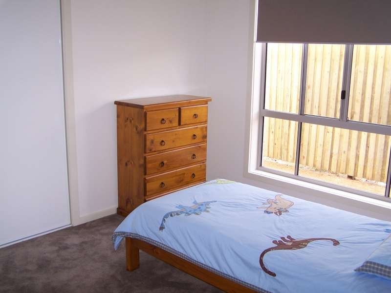 7 Lady Nelson Drive, Mariners Cove, Eli Waters QLD 4655