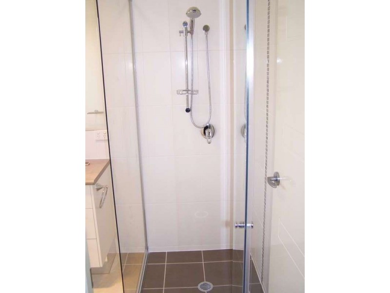 7 Lady Nelson Drive, Mariners Cove, Eli Waters QLD 4655