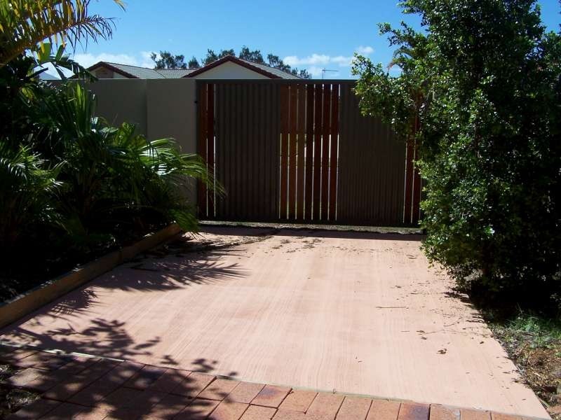 122 Ibis Boulevard, Eli Waters QLD 4655