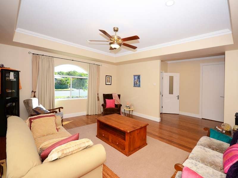 Point Vernon QLD 4655