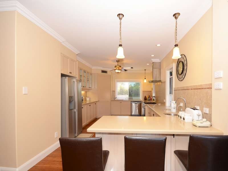 Point Vernon QLD 4655