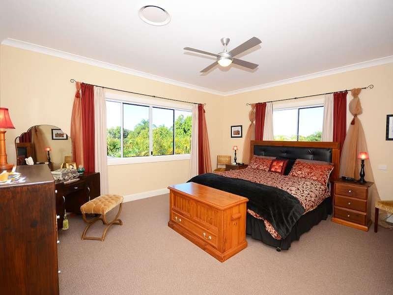 Point Vernon QLD 4655