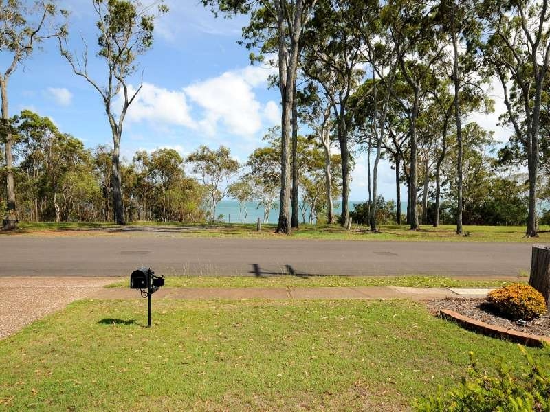 33 Mant Street, Point Vernon QLD 4655
