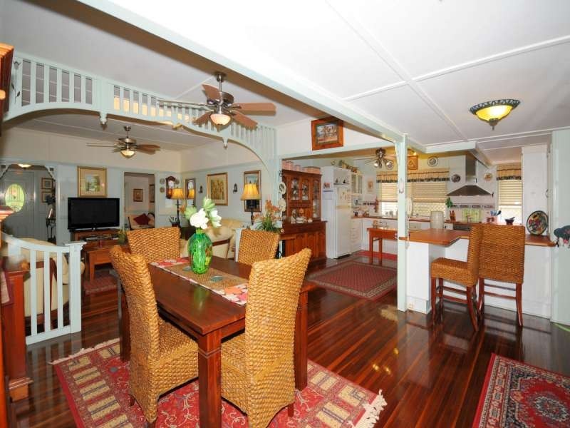 Point Vernon QLD 4655