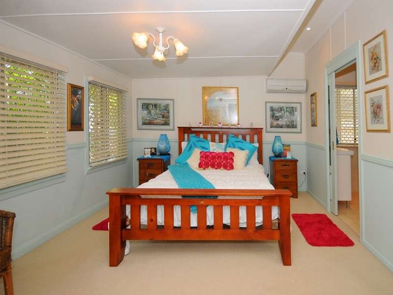 Point Vernon QLD 4655
