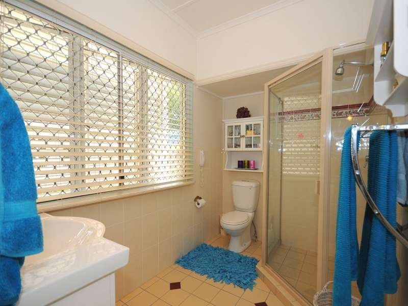 Point Vernon QLD 4655