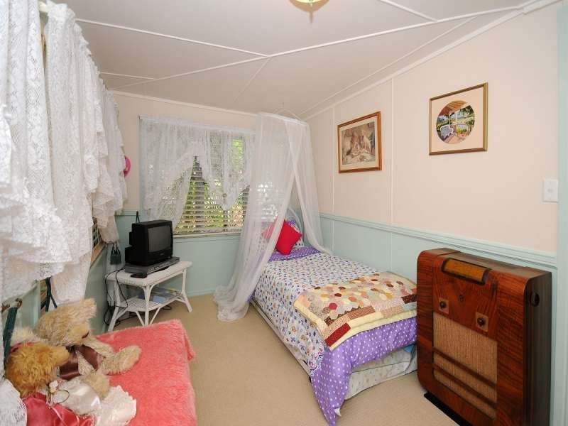 Point Vernon QLD 4655