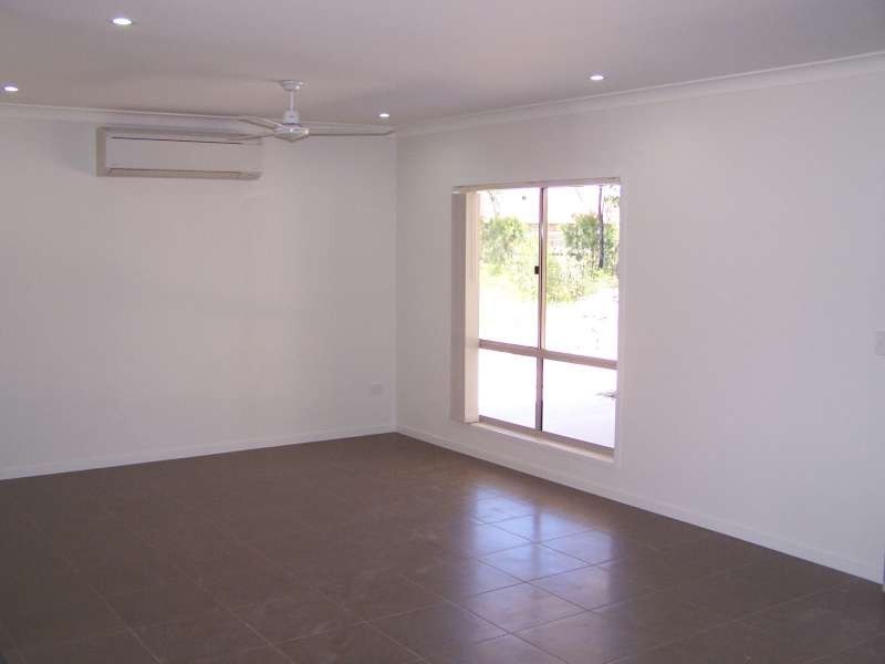 18 (Lot 19) Kingsbarn Drive, Wondunna QLD 4655