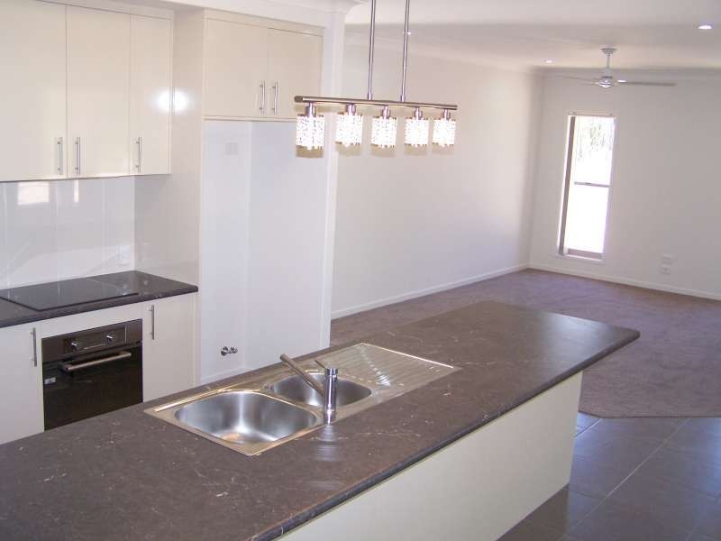 18 (Lot 19) Kingsbarn Drive, Wondunna QLD 4655