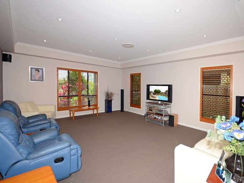 Point Vernon QLD 4655