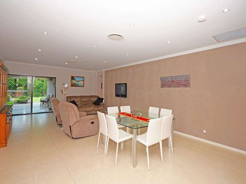 Point Vernon QLD 4655