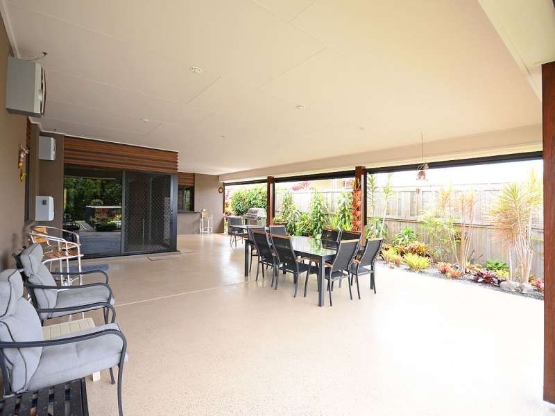 Point Vernon QLD 4655