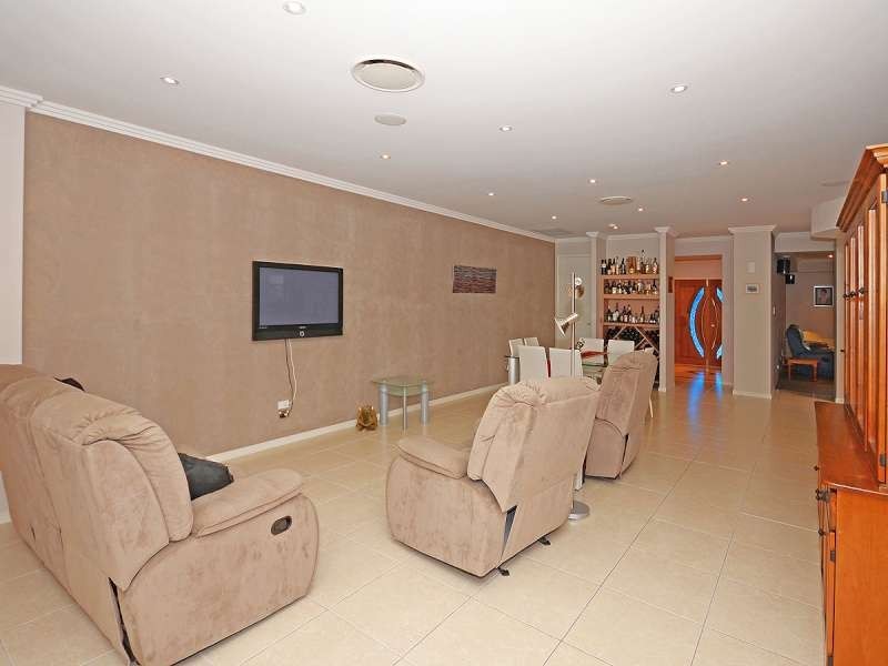 Point Vernon QLD 4655