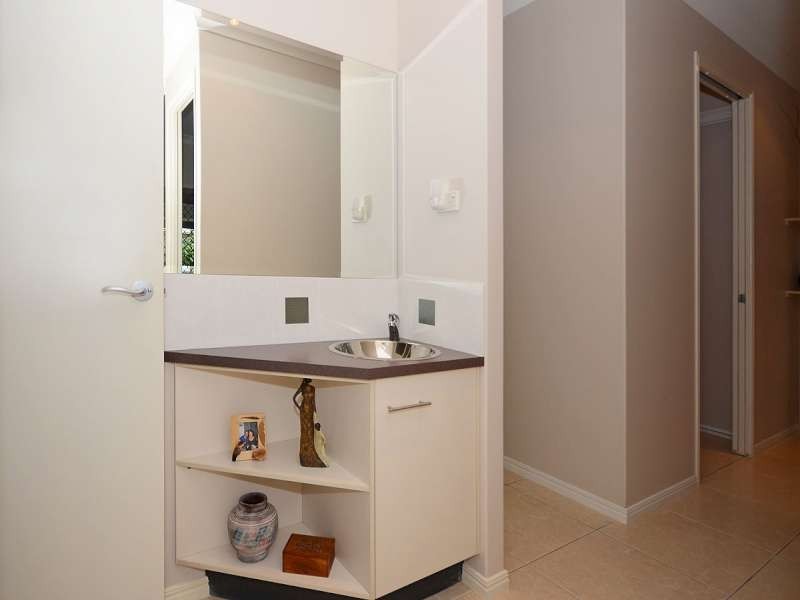 Point Vernon QLD 4655