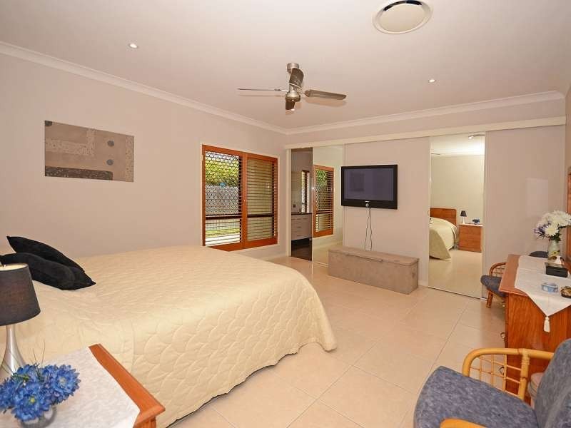 Point Vernon QLD 4655