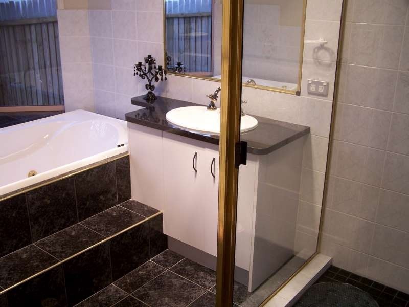 3 Coastbay Close, Point Vernon QLD 4655