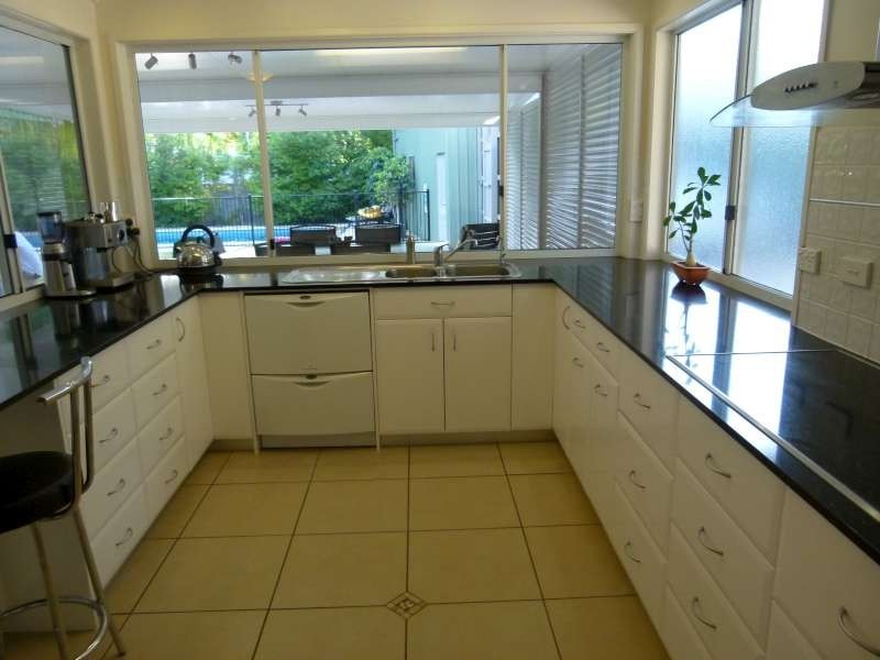 17 Tavistock Street, Torquay QLD 4655