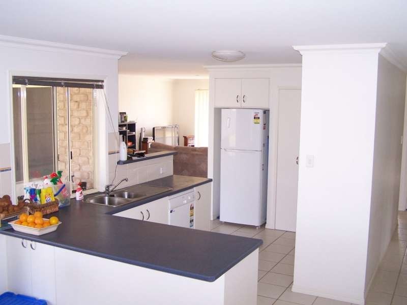 15 Durham Court, Kawungan QLD 4655